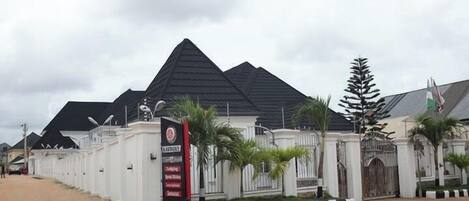 Voorkant van accommodatie