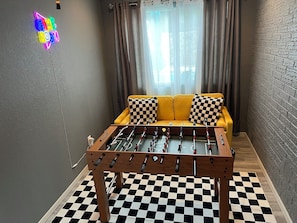 Spielezimmer
