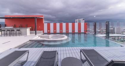 Luxury apartment full equip. in San Jose with balcony city views & top amenities