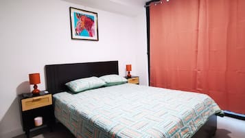 2 sovrum, internet och sÀngklÀder