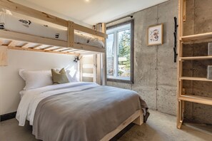 3 quartos, Wi-Fi de cortesia, roupa de cama