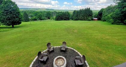 Charming estate with large rooms and AC in quaint Cortland