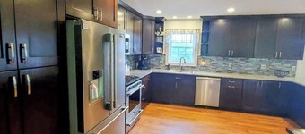 Charming estate with large rooms and AC in quaint Cortland