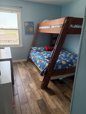 3 bedrooms, Internet, bed sheets