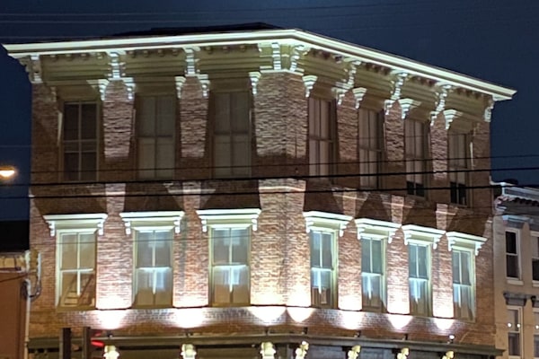 The property is located in the historic Four Corners building