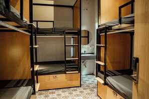 Free WiFi, wheelchair access