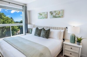 3 bedrooms, iron/ironing board, travel cot, free WiFi