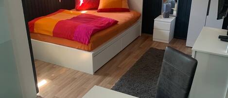 1 bedroom, iron/ironing board, free WiFi, bed sheets