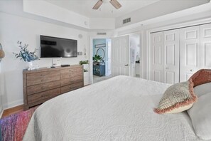 1 chambre, fer et planche à repasser, lit parapluie, Wi-Fi gratuit