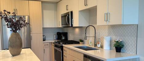 Microwave, oven, stovetop, dishwasher