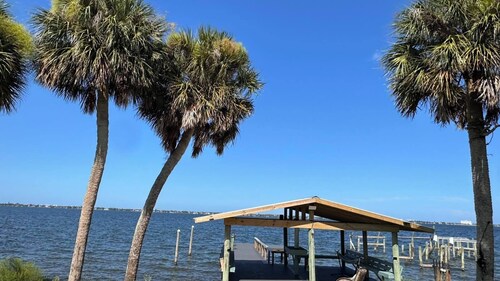 Riverfront Cozy 1-bedroom A