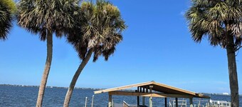 Riverfront Cozy 1-bedroom A