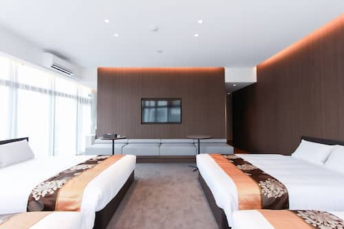 Habitación familiar | Wifi gratis y ropa de cama