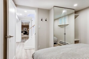 6 chambres, fer et planche à repasser, Wi-Fi, draps fournis