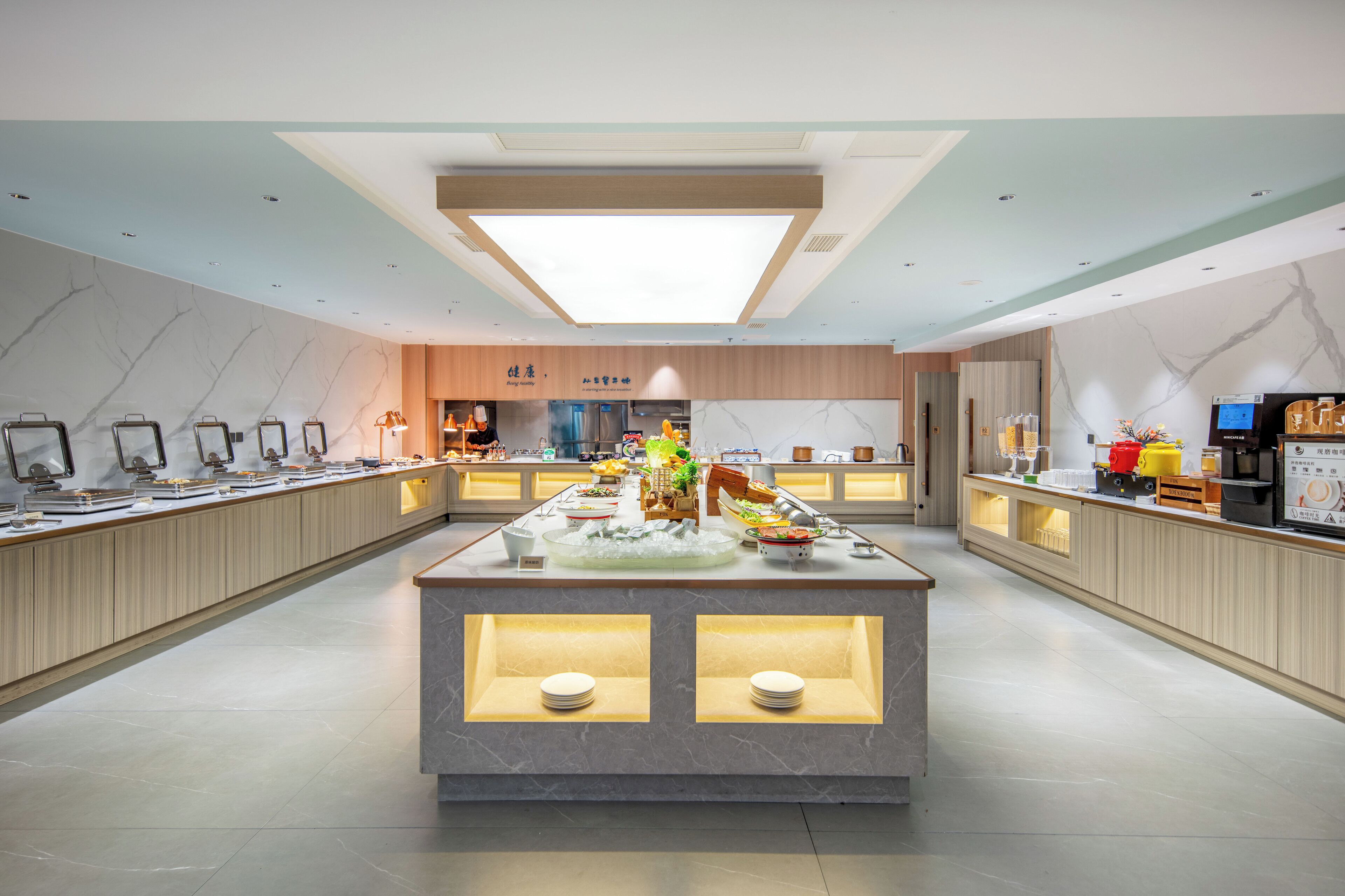 Sarapan prasmanan setiap hari (CNY 58 per orang)