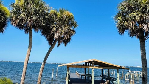 Riverfront Cozy 1-bedroom B