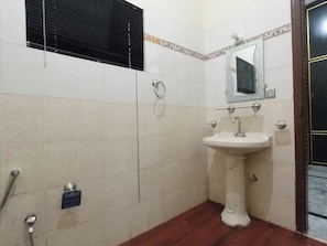 Room, Multiple Bedrooms, Accessible, Smoking | Bathroom - Room-charming B&B in Rawalpindi Male ONL (Rawalpindi)