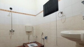 Room, Multiple Bedrooms, Accessible, Smoking | Bathroom - Room-charming B&B in Rawalpindi Familie (Rawalpindi)