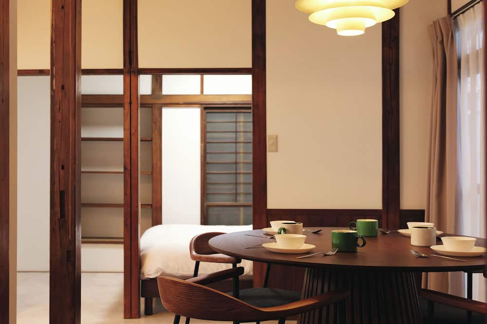 Kitashinjuku House