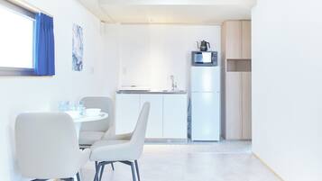 Apartment, Non Smoking (601, 3 people) | Free WiFi, bed sheets