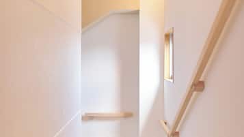 Apartment, Non Smoking (801, 6 people) | Free WiFi, bed sheets