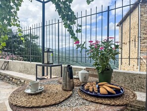 Outdoor dining - Il Collegio by Interhome (Lucinasco)