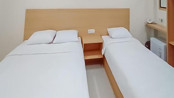 Unclassified image, 1 of 10, button - Guest House Ar Rayan (Pontianak)
