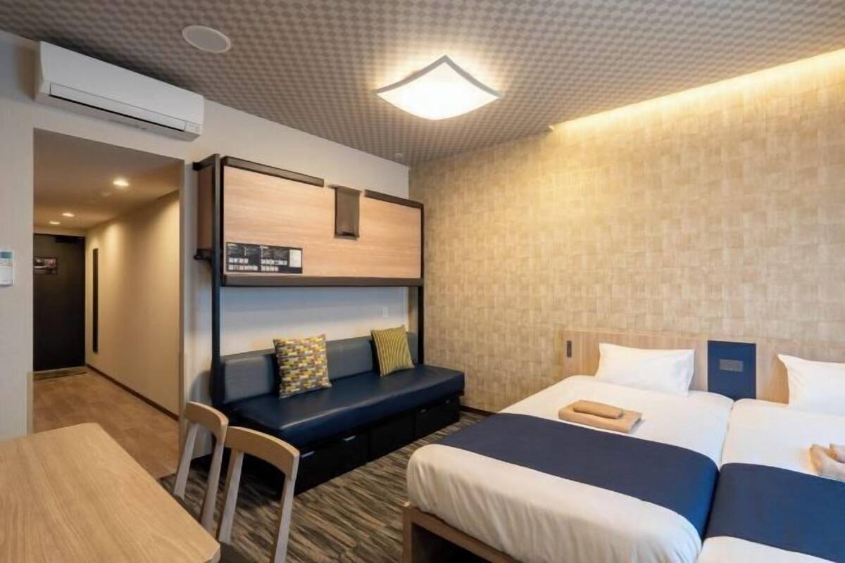 Premium bedding, desk, free WiFi, bed sheets