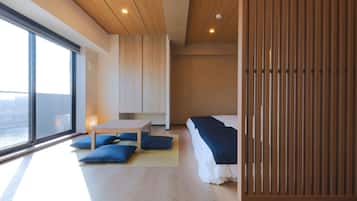 Family Suite, Non Smoking | Free WiFi, bed sheets