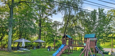 Near Hiking & Water Parks!*Wi-Fi*Fireplace*Patio*