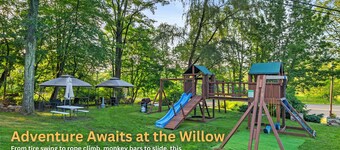 3 Townhomes near Hiking & Fun!*Fireplace*Patio*