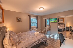 Desk, iron/ironing board, travel cot, free WiFi
