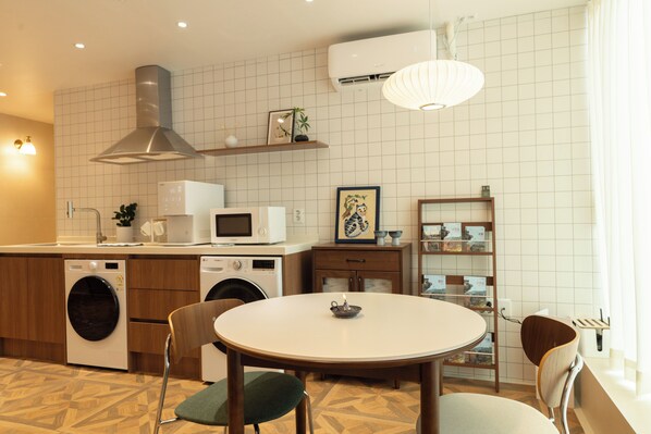 Lobby lounge - Nomad Stay in Hongdae (Seoul)