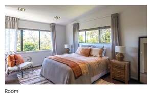 3 chambres, fer et planche à repasser, accès Internet, draps fournis