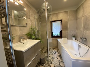 Hair dryer, towels, soap, toilet paper