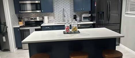 Microwave, oven, stovetop, dishwasher