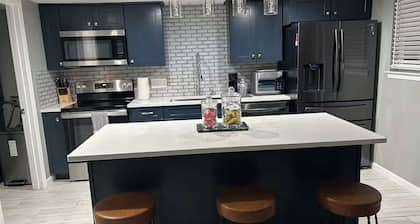 Cozy 2-bedroom townhome in nice Odessa with AC