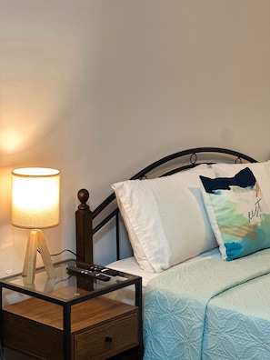 1 chambre, fer et planche à repasser, Wi-Fi, draps fournis