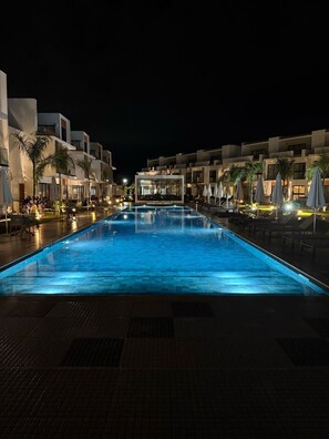 Utomhuspool
