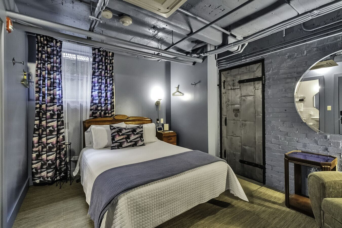 1 chambre, fer et planche à repasser, Wi-Fi gratuit, draps fournis