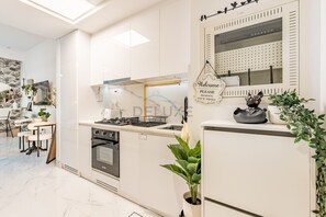 Fridge, microwave, oven, stovetop
