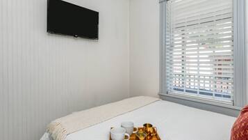 3 chambres, bureau, fer et planche à repasser, Wi-Fi gratuit