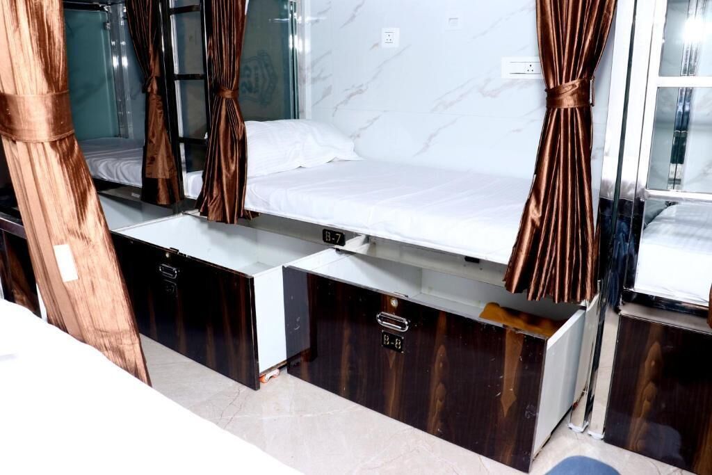 Standaard slaapzaal | Verduisterende gordijnen, een strijkplank/strijkijzer, gratis wifi