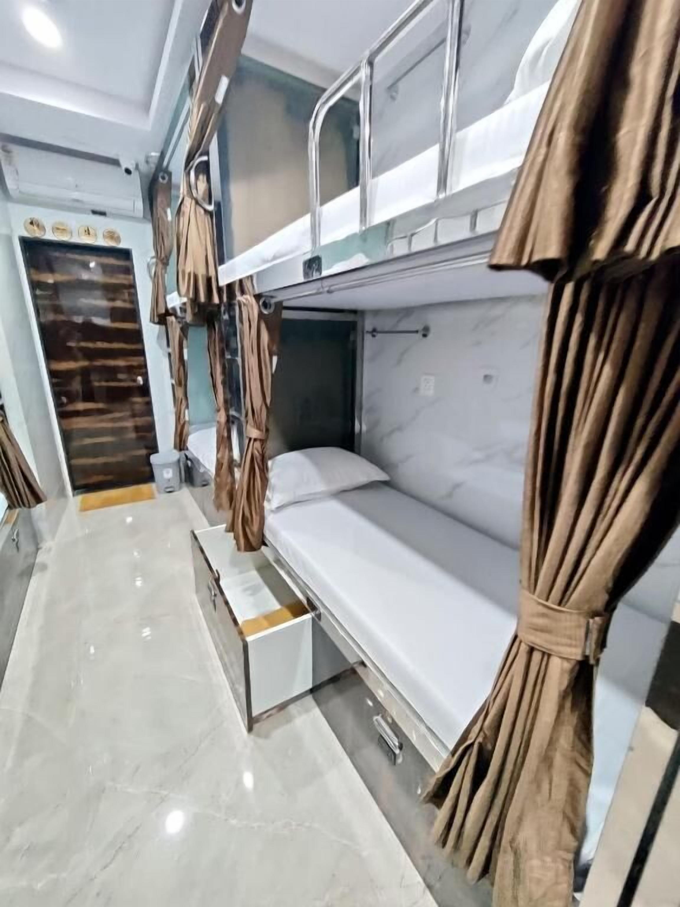 Standard Shared Dormitory | Blackout drapes, iron/ironing board, free WiFi