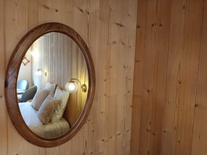 1 chambre, fer et planche à repasser, Wi-Fi, literie fournie