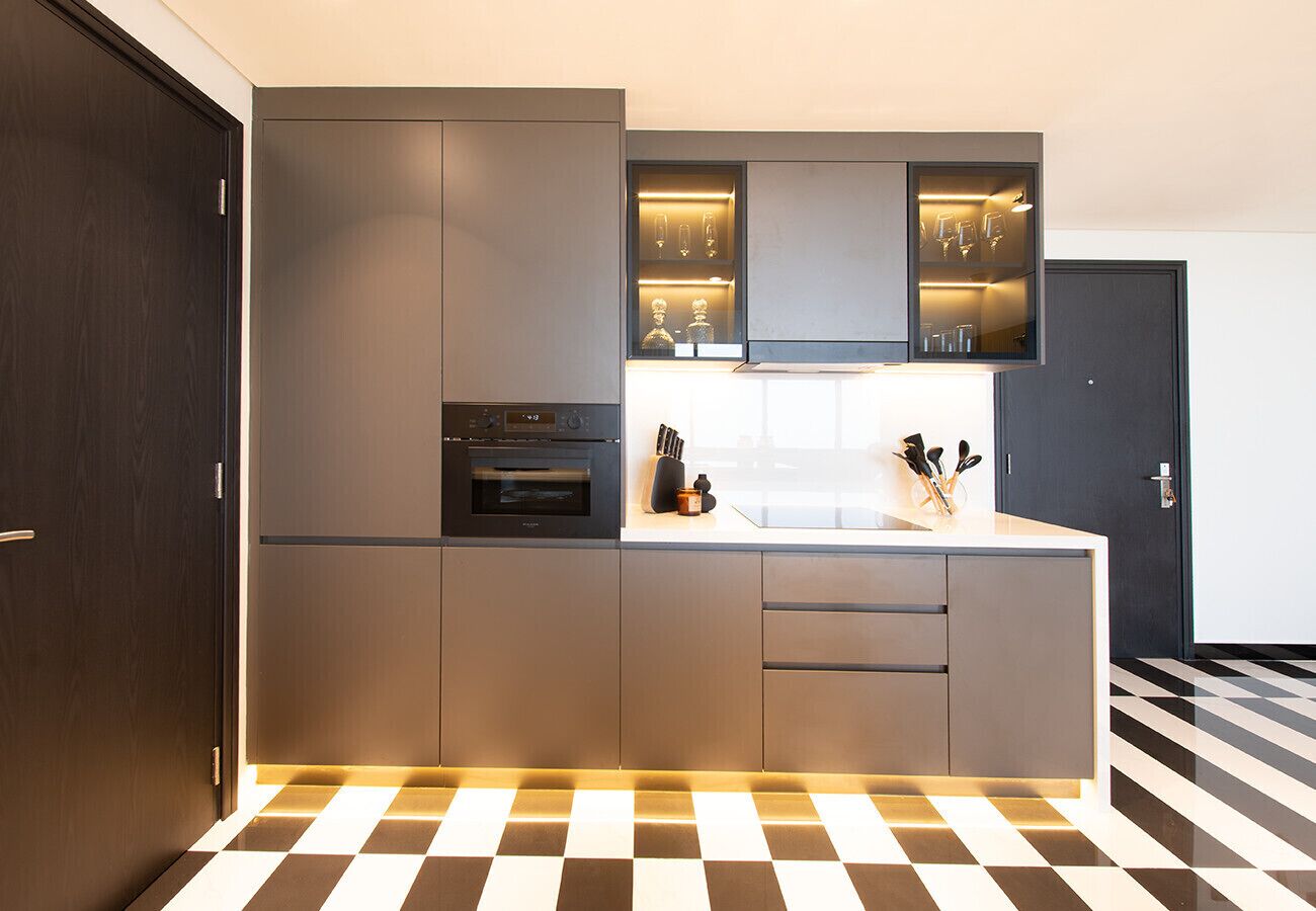 Fridge, microwave, oven, dishwasher