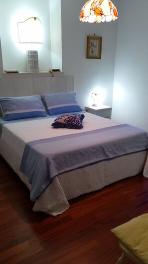 3 chambres, fer et planche à repasser, accès Internet, draps fournis