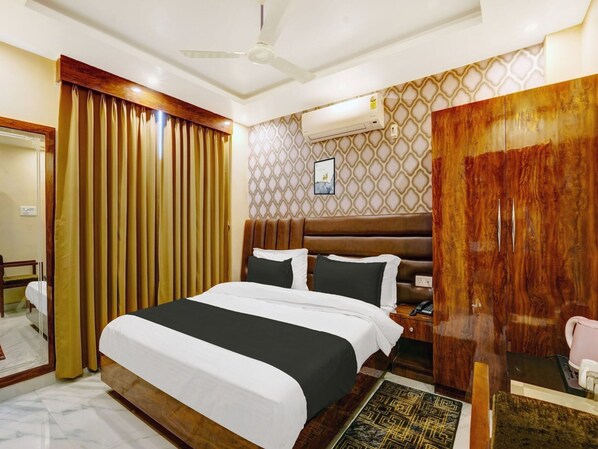 Room - Deluxe The Dev Regency (Patna)