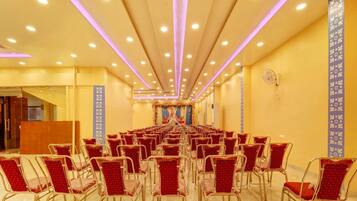 House | Meeting facility