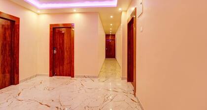 Super Townhouse OAK The Dev Regency